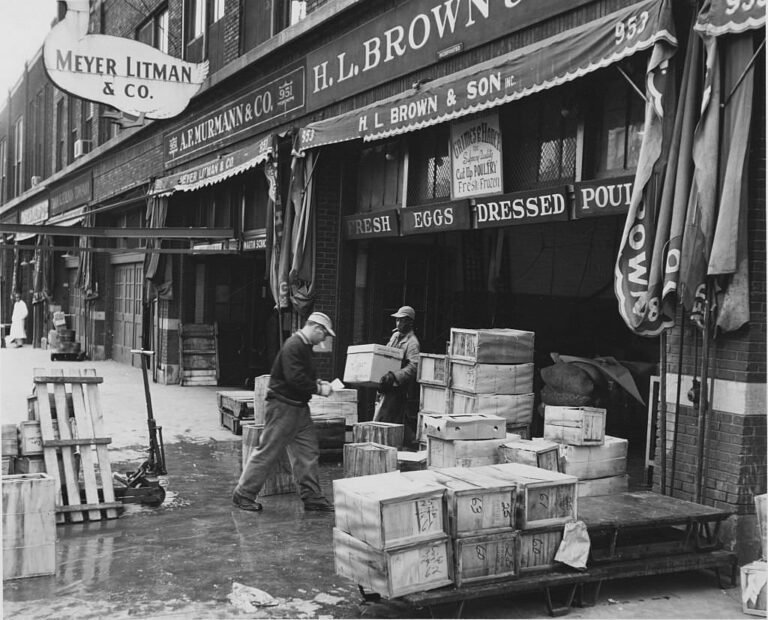 Stunning Historical Photos of Fulton Fish Market from the 1900s to 1960s