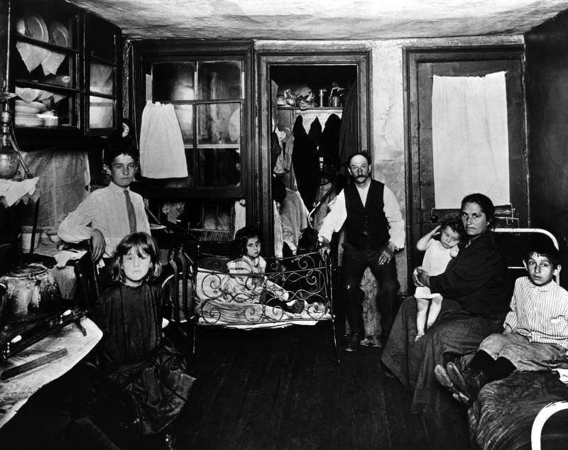 Terrible Living Conditions Inside The Squalid New York City'S Tenements In The Late 19Th Century