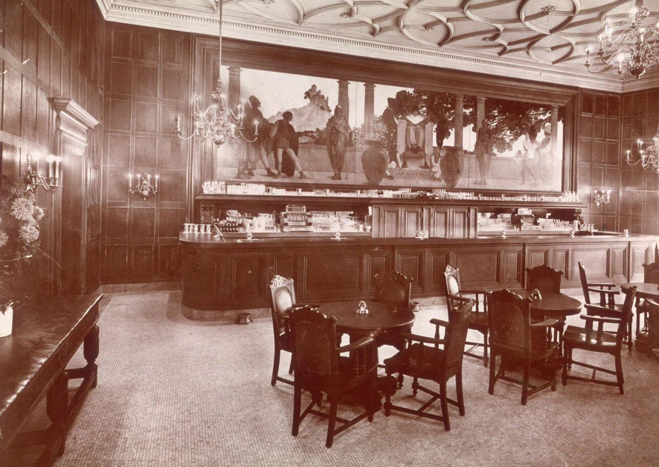 View Of The 'Old King Cole' Mural Painted Above The Flemish Oak Bar In The Knickerbocker Hotel, On The Southeast Corner Of Broadway And 42Nd Street, New York City.