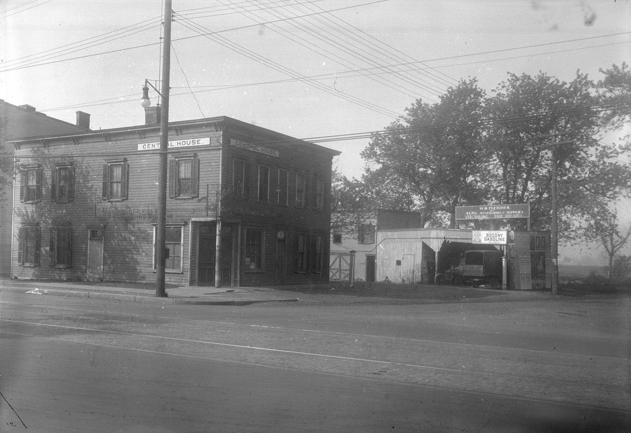 Central House, Southwest Corner Of Flatbush Avenue And Kings Highway, Demolished By 1925, Flatands, 1922.