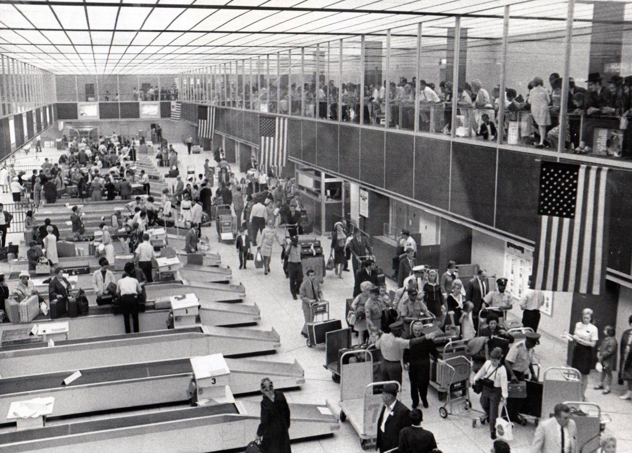 Passengers Crowd Customs Area Of Jfk Airport In 1968