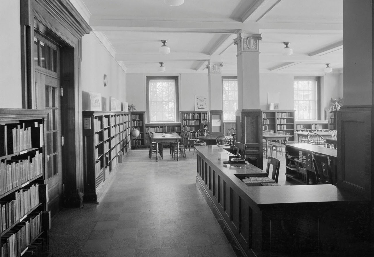 Children's reading room 2.