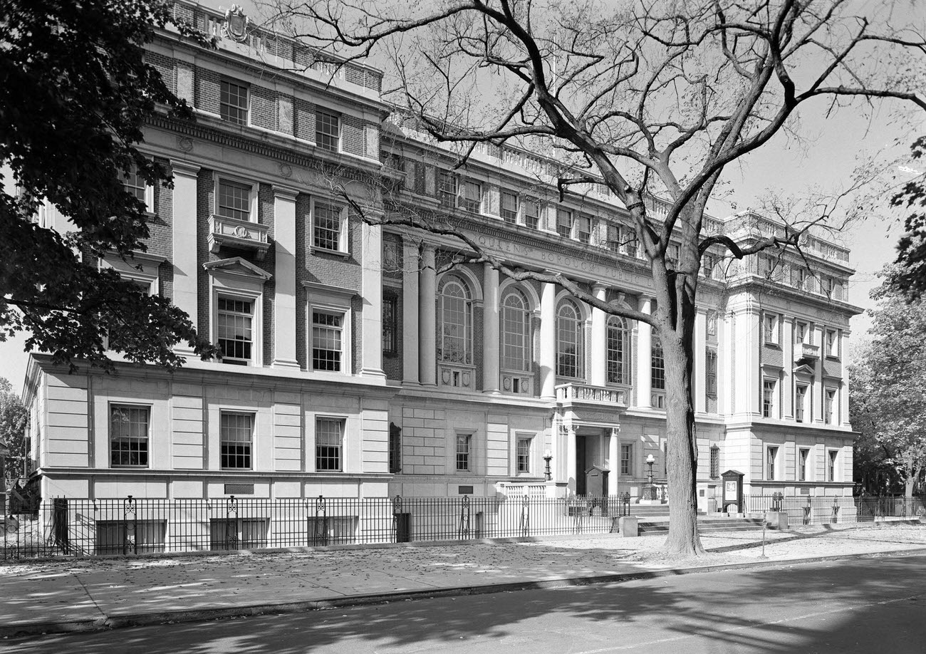 Queensboro Public Library , Jamaica