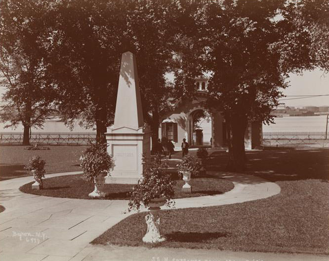 A Monument And Gate-House At Sailor'S Snug Harbor, A Facility And Home For Retired Sailors On Staten Island, 1899