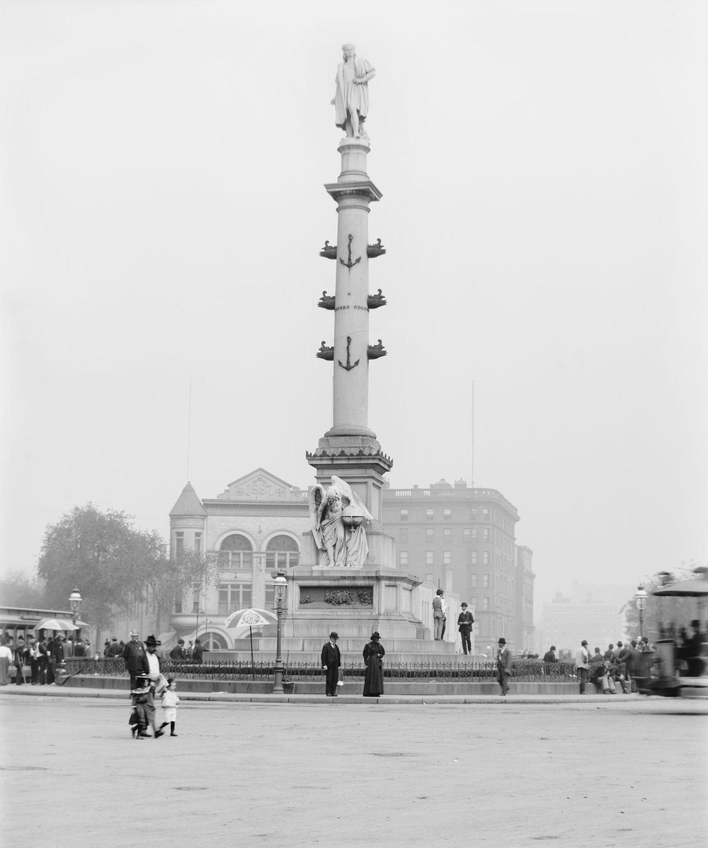 Columbus Monument, New York City, 1900