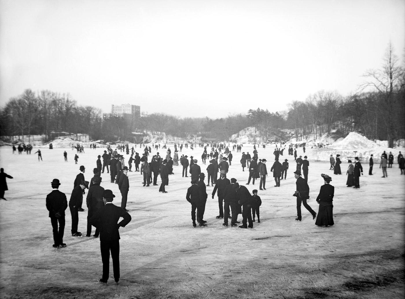 People Skating, Central Park, New York City, 1900