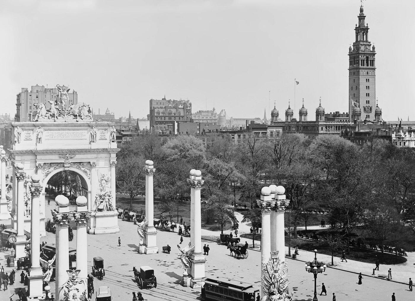 Madison Square And Dewey Arch, New York City, 1900