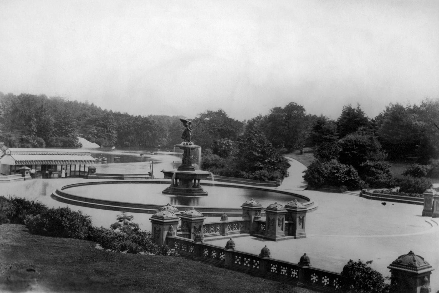 Bethesda Fountain Designed By Emma Stebbins In Central Park, New York City, 1900S