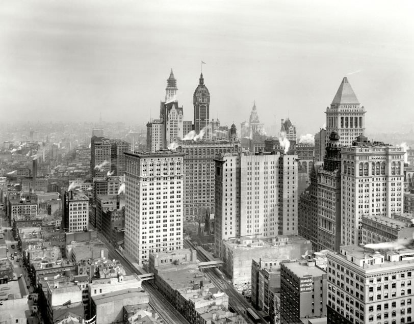 The Big Apple, 1912. Big Buildings Of Lower Manhattan. Landmarks Here Include The Singer Building And, Under Construction, The Woolworth Tower.