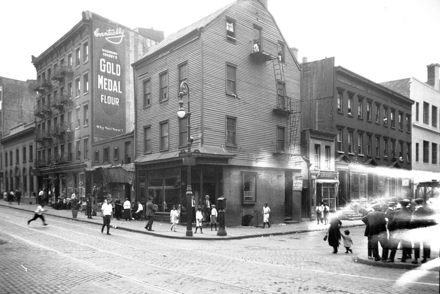 Intersection Of Spring Street And Mulberry Street, New York City