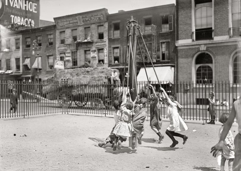 Human Tetherballs Frolicking In East Side Manhattan, 1910