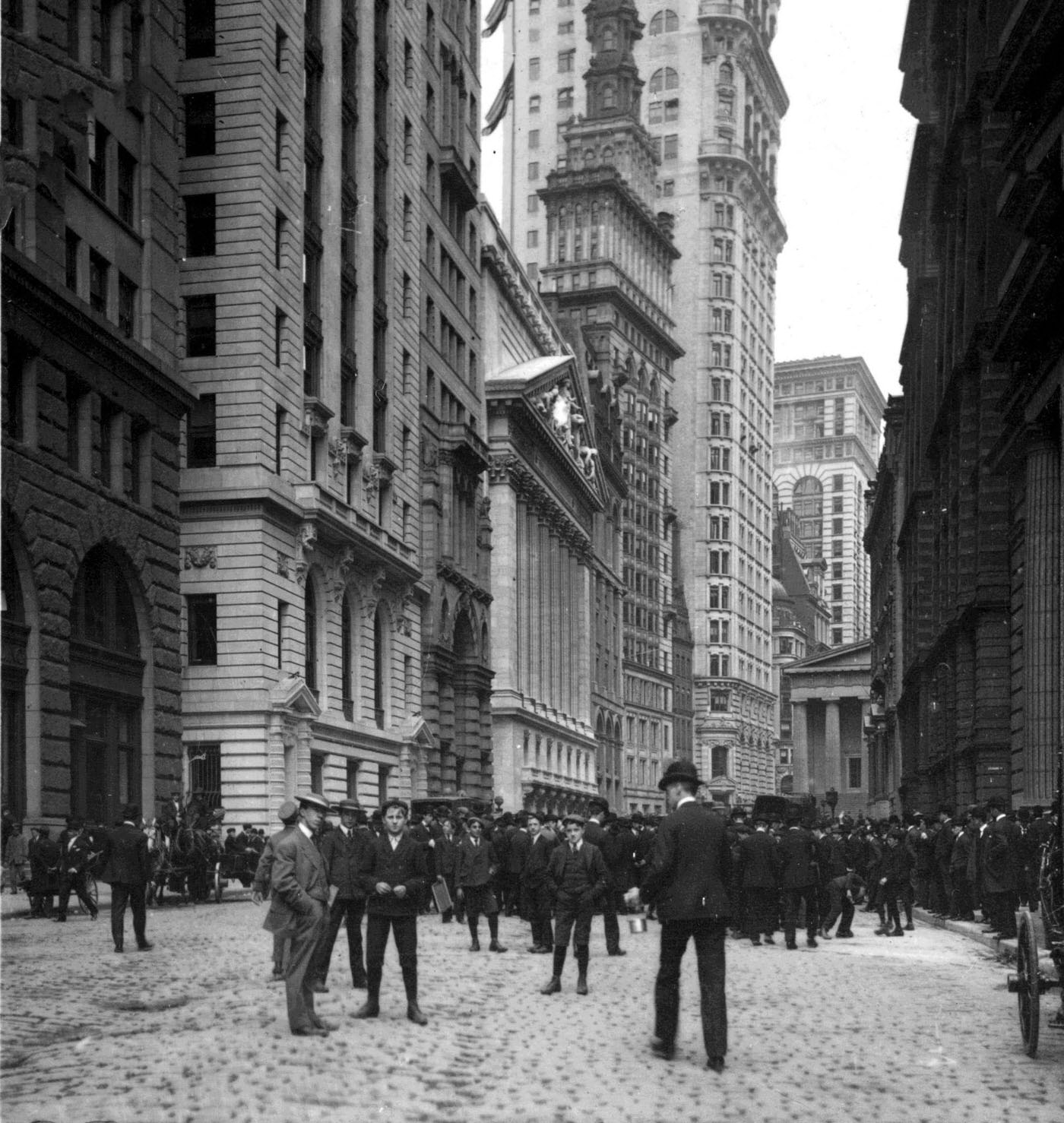 Curb Brokers On Broad Street, New York City, 1910