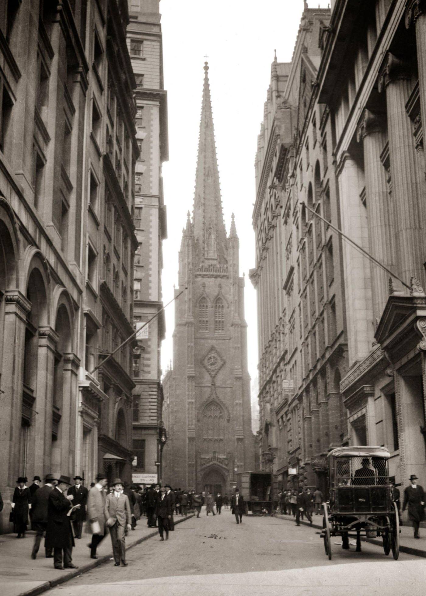 Trinity Church, Anonymous Businessmen, Pedestrians, Horse And Carriage, Wall Street, New York City, 1915