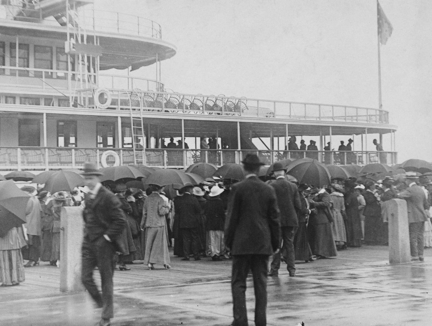 Suffragettes Waiting To Board The Mandalay, New York City, Circa 1915
