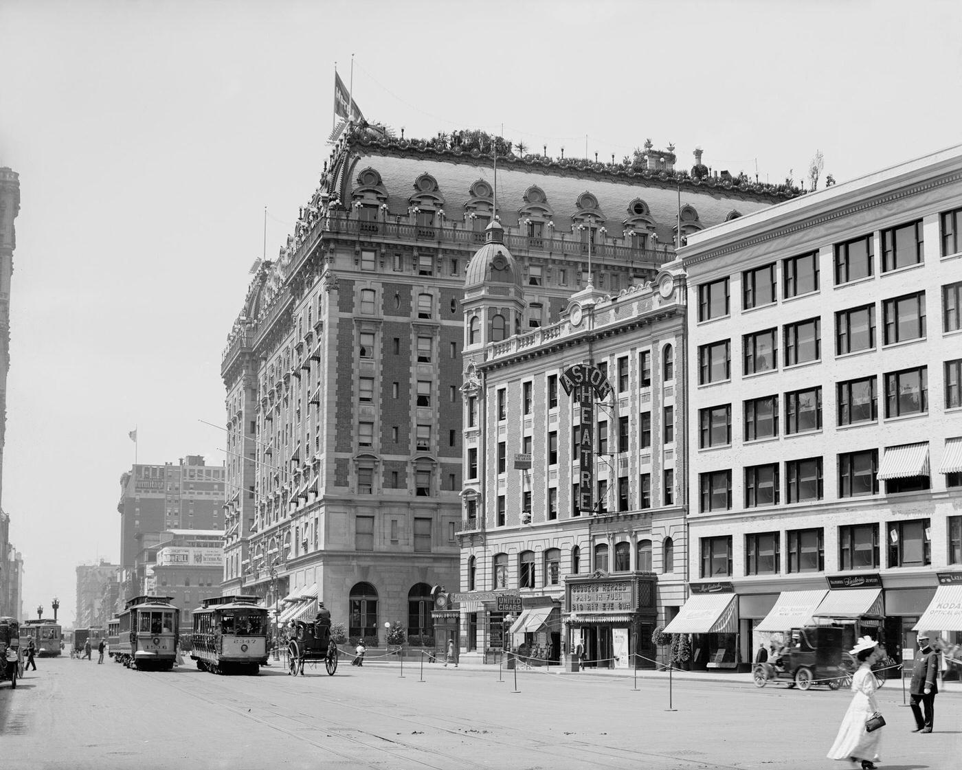 Street Scene, Hotel Astor And Astor Theater, Broadway, Times Square, New York City, 1910