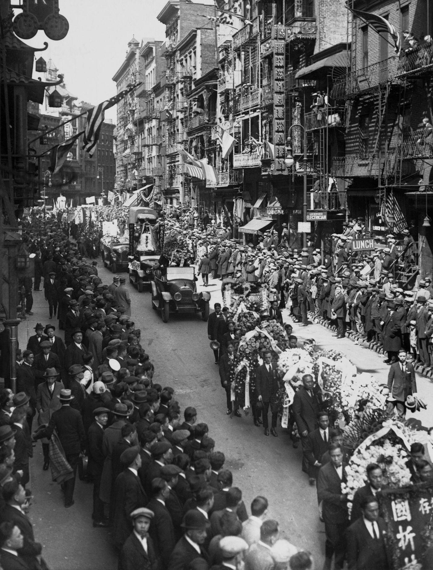 Sun Yat-Sen Tribute Parade In Chinatown, Lower Manhattan, 1925