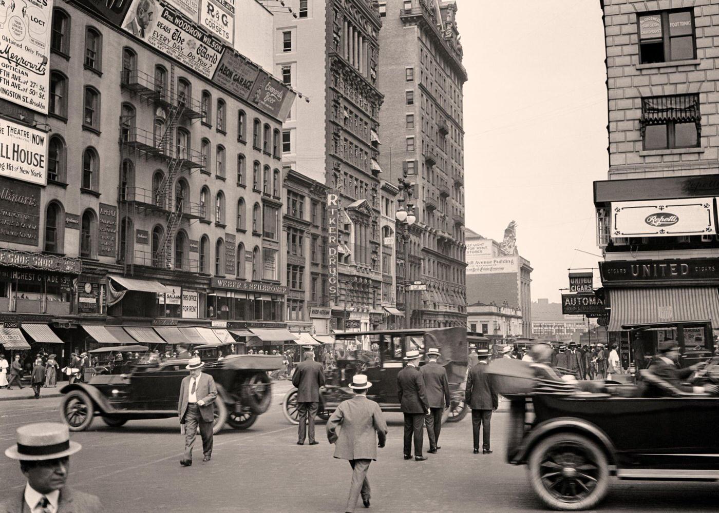 East 42Nd Street From Fifth Avenue, Midtown Manhattan, 1920