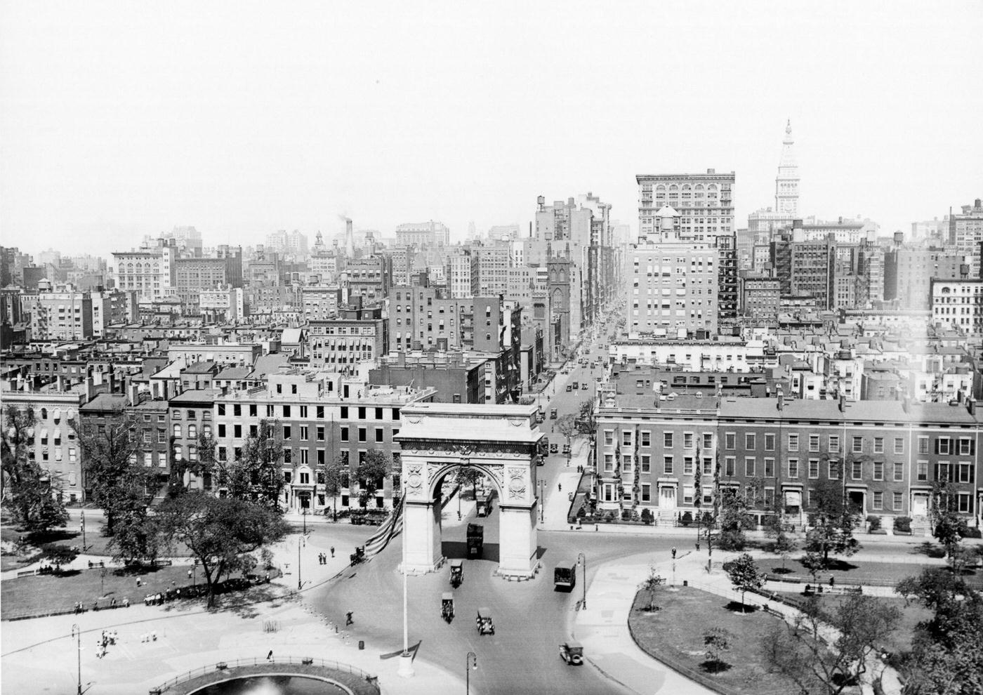 Washington Square Park, Looking North, Manhattan, 1920.