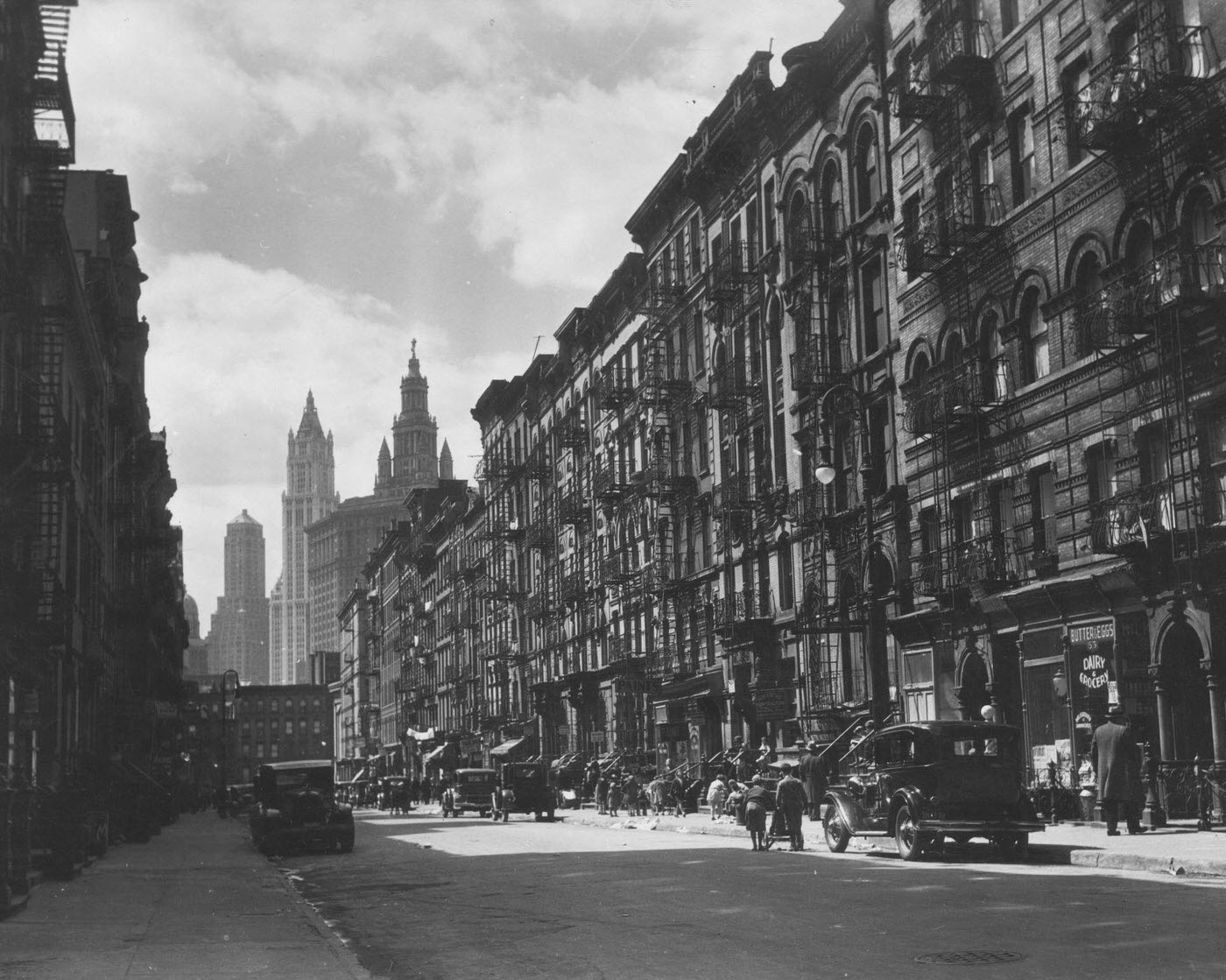 Lower East Side With Municipal Building And Woolworth Building In Background, Manhattan, 1929