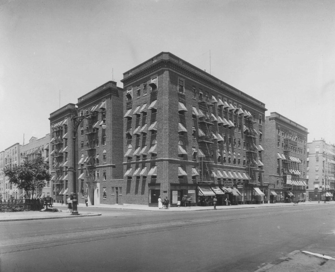 Apartment House, Broadway And 174Th Street, Manhattan, 1929.