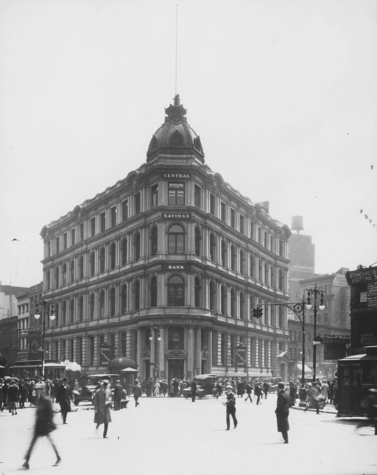Central Savings Bank, Union Square, Manhattan, 1929.