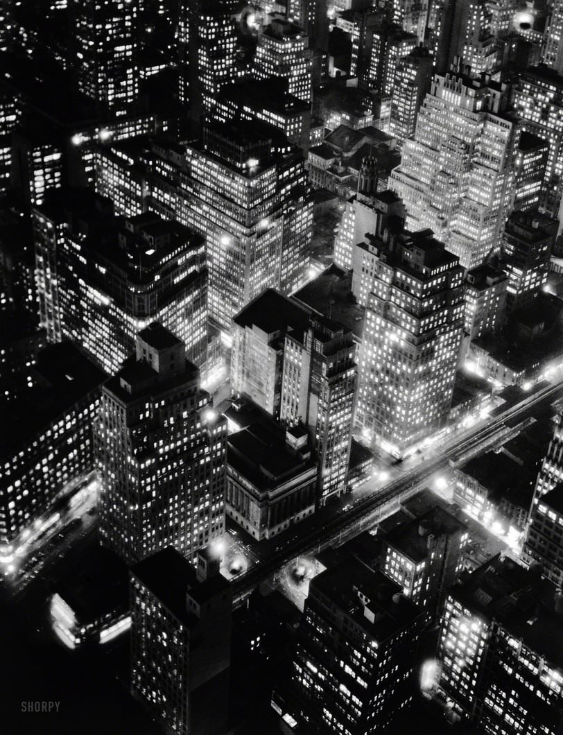 Night view, Manhattan, New York City, 1932