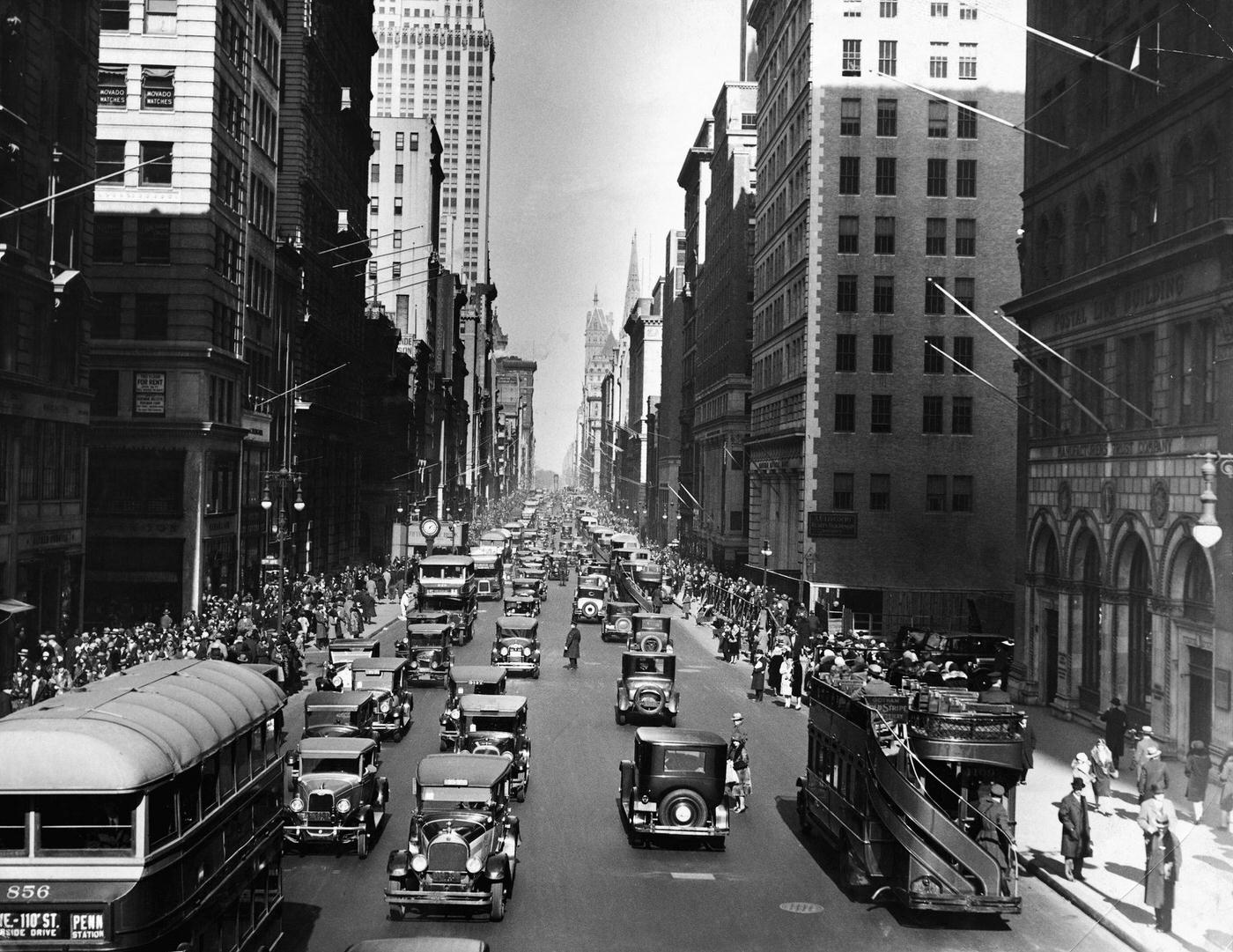 Street View of Traffic and Stores on Fifth Avenue, Manhattan, 1930s