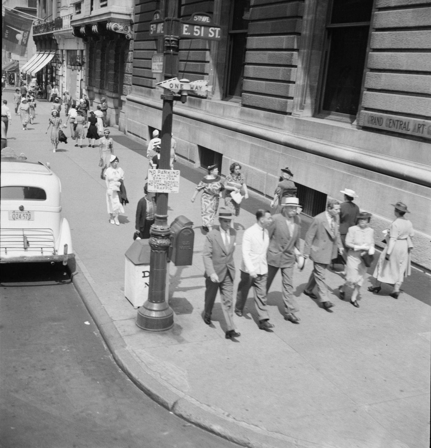 Traffic On Fifth Avenue Approaching 57Th Street On A Summer Afternoon, Manhattan, 1930S