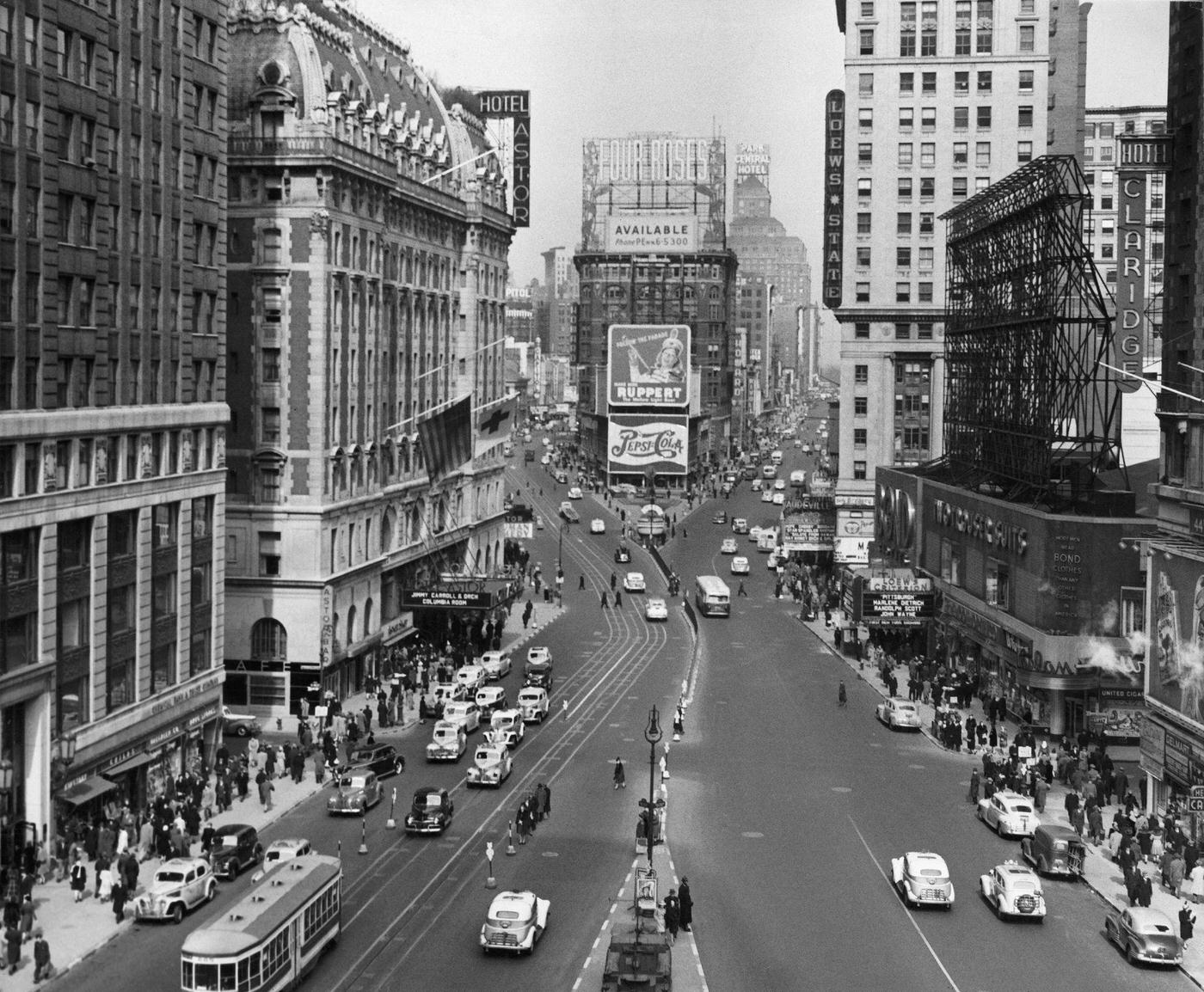 Times Square in New York City in the 1930s, Manhattan