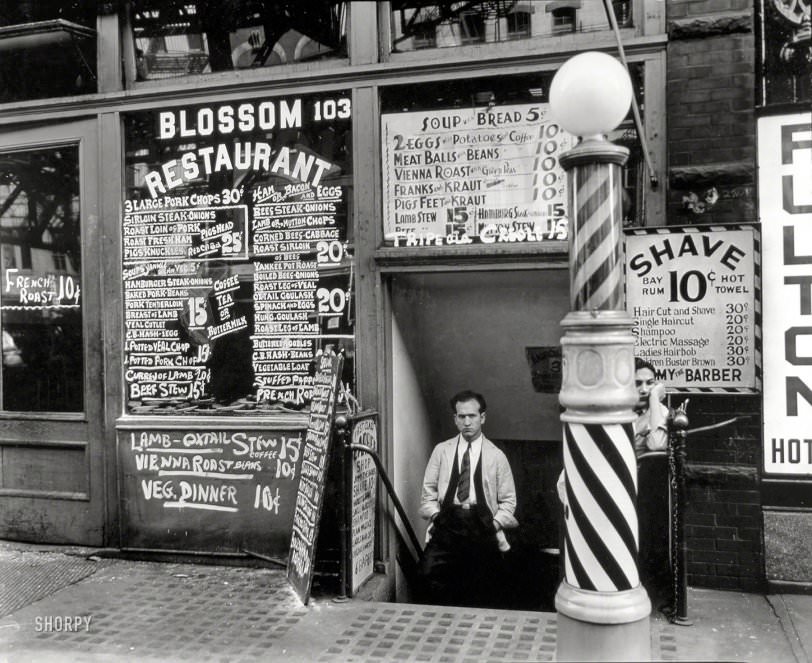 Blossom Restaurant, 103 Bowery, Manhattan, New York City, 1935