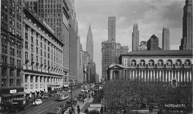 42nd Street and 6th Avenue, 1938