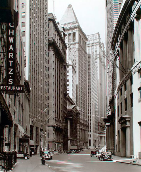 Broad Street looking toward Wall Street, Manhattan, July 16, 1936