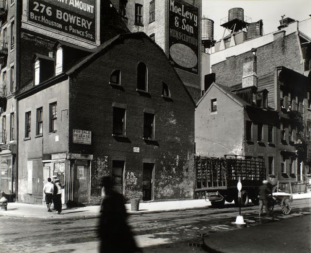 Mulberry And Prince Streets, October 25, 1935