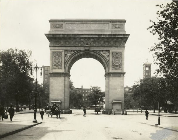 The Washington Arch