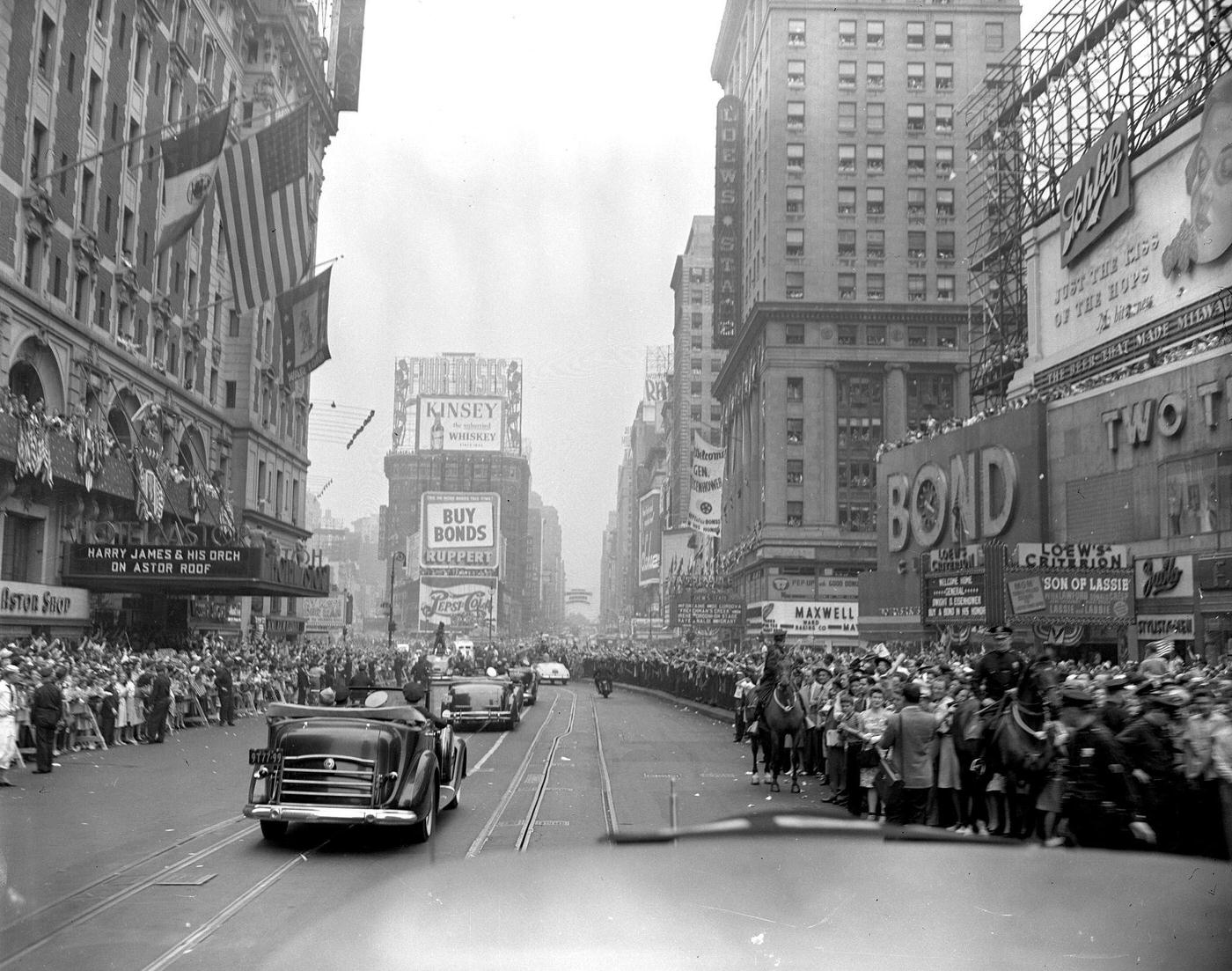 Motorcade Welcoming General Dwight D. Eisenhower Home From Wwii At City Hall Park, Manhattan, 1945
