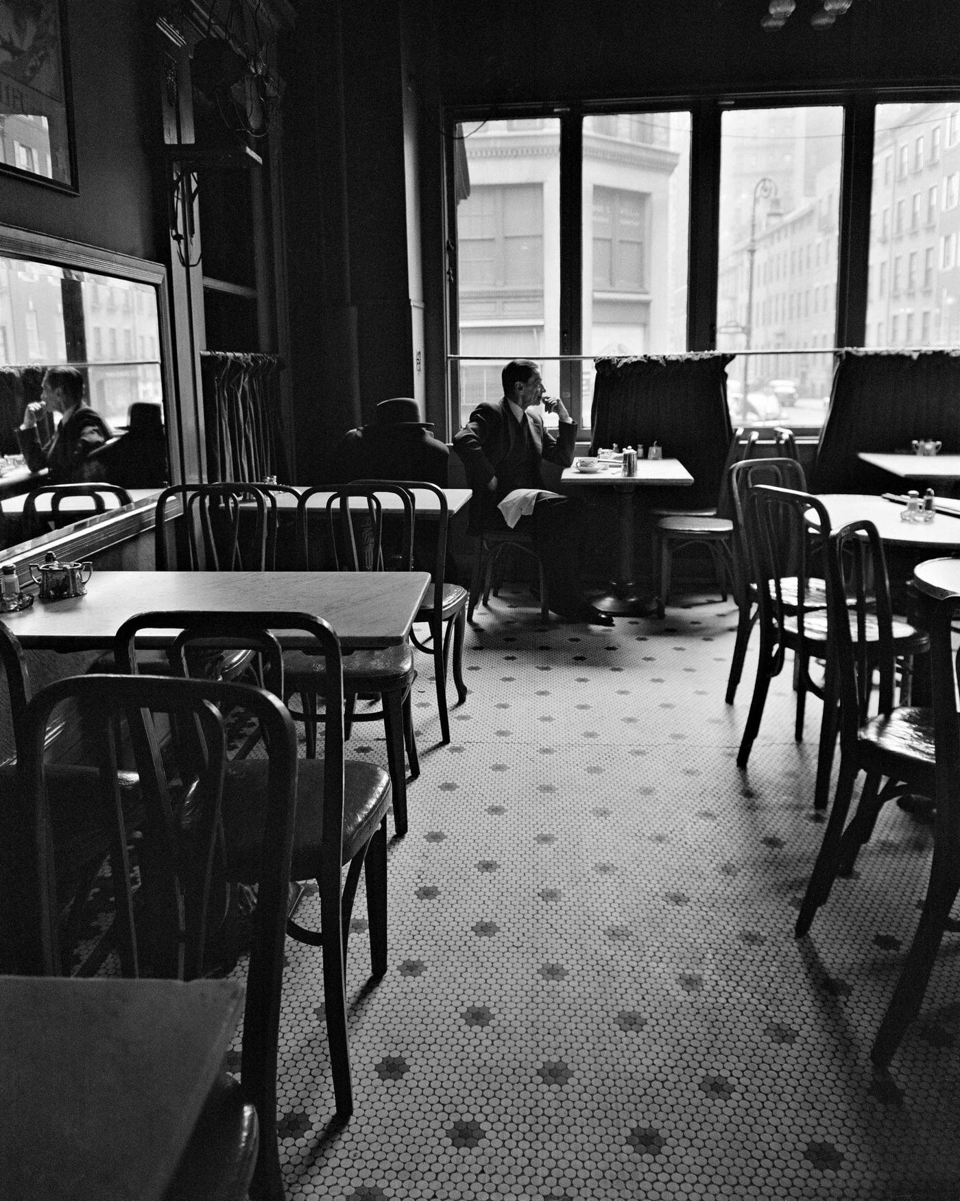 Solitary Drinker, Lafayette Hotel, Greenwich Village, Manhattan, 1945.