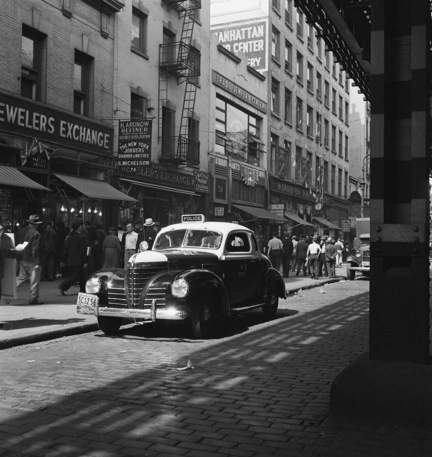 Jewel District Of New York: Police Car In A Jewelry District Of Manhattan, 1950.