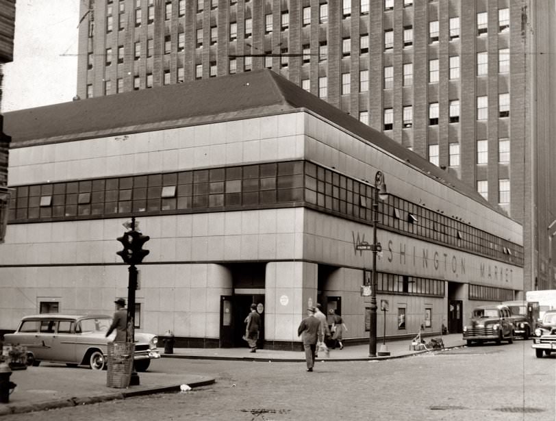 Part Of Washington Market In 1956, Looking North Along Washington Street At Fulton Street In Lower Manhattan.