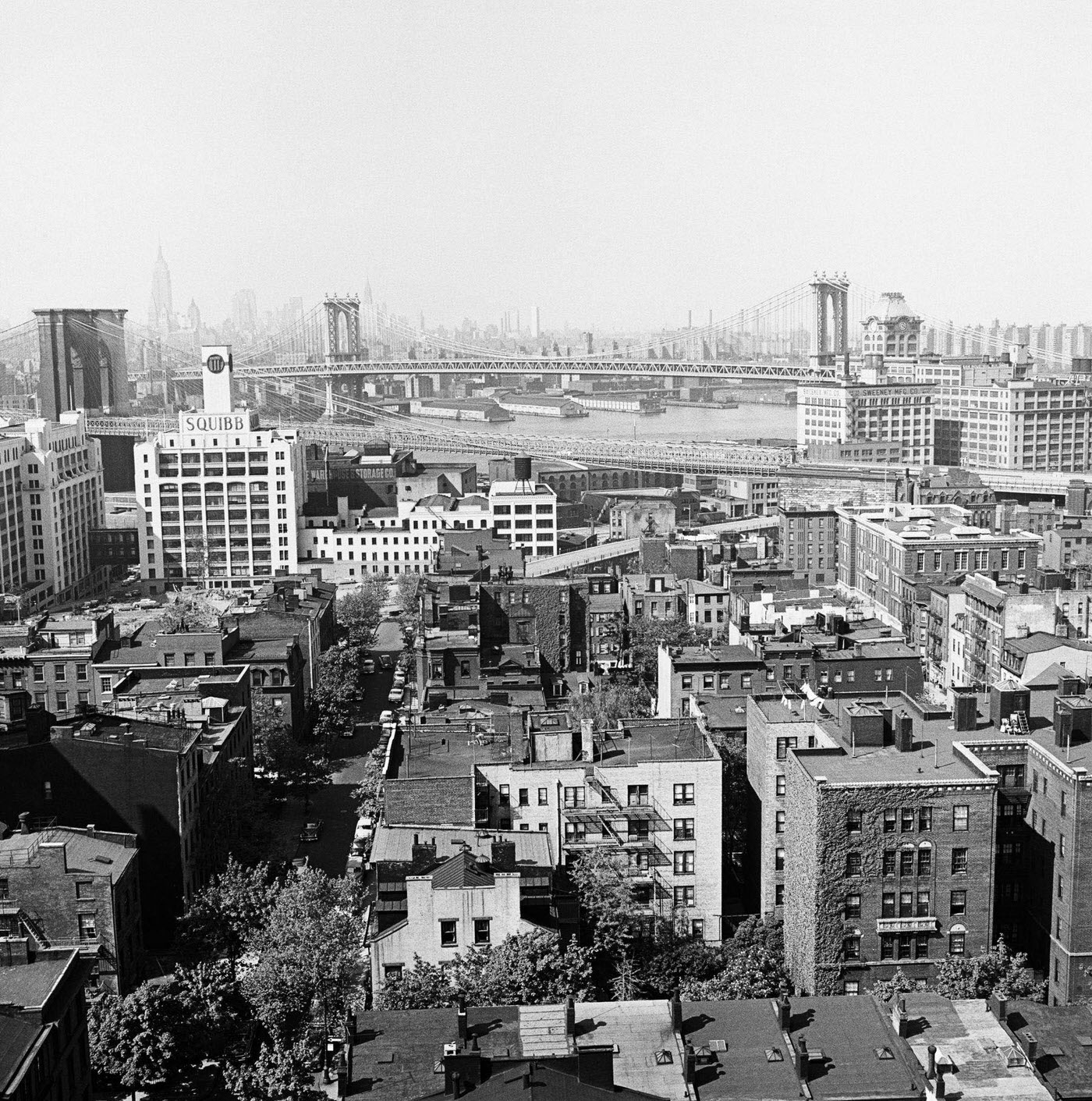 Brooklyn Heights (Now Called Dumbo) With View Of Brooklyn Bridge And Manhattan Skyline, Manhattan, 1958