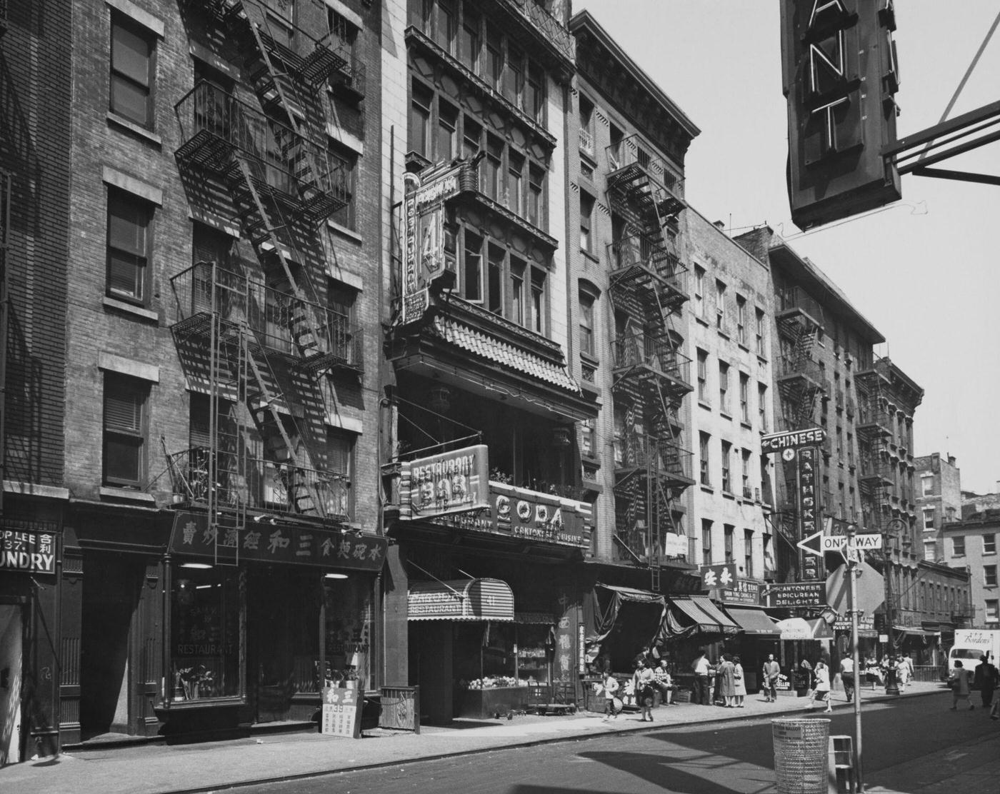 Mott Street: The Pagoda Restaurant And Others In Chinatown, Manhattan, 1950