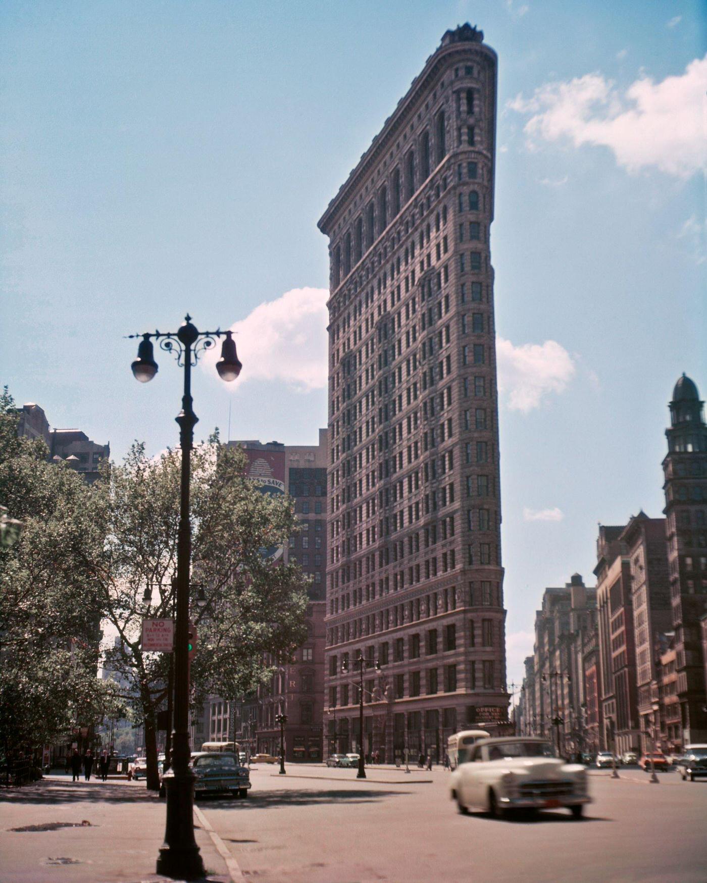 Flatiron Building, One Of The First Skyscrapers In Manhattan, 1950S.