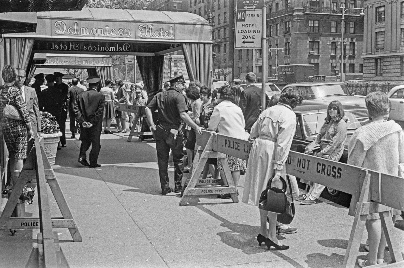 Police Security Barriers Outside Delmonico'S Hotel On Park Avenue In Manhattan, 1965.