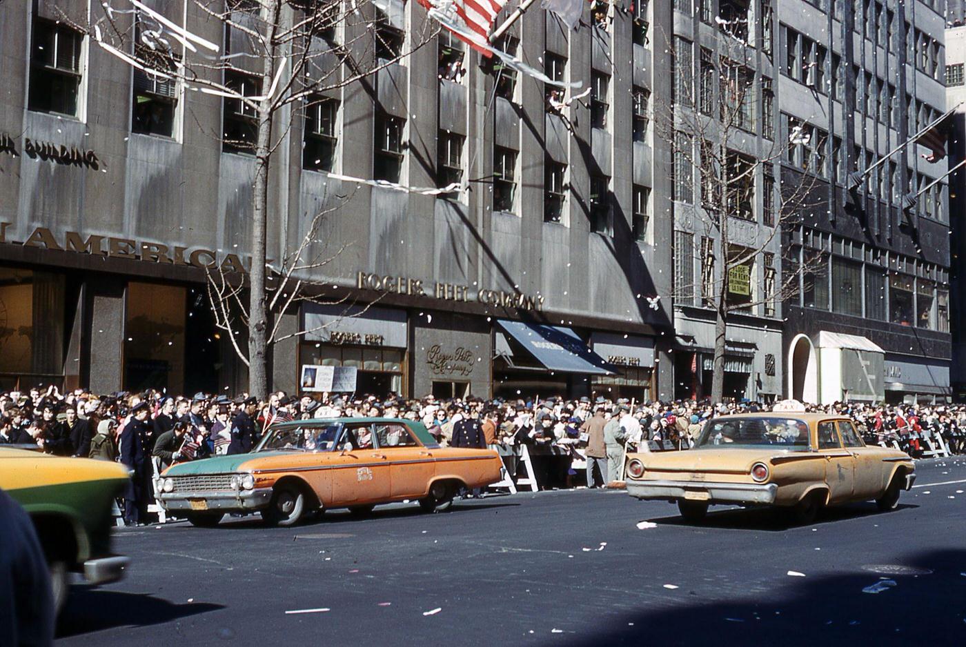 Crowd For John Glenn'S Ticker Tape Parade Along Broadway'S Canyon Of Heroes, Manhattan, 1962