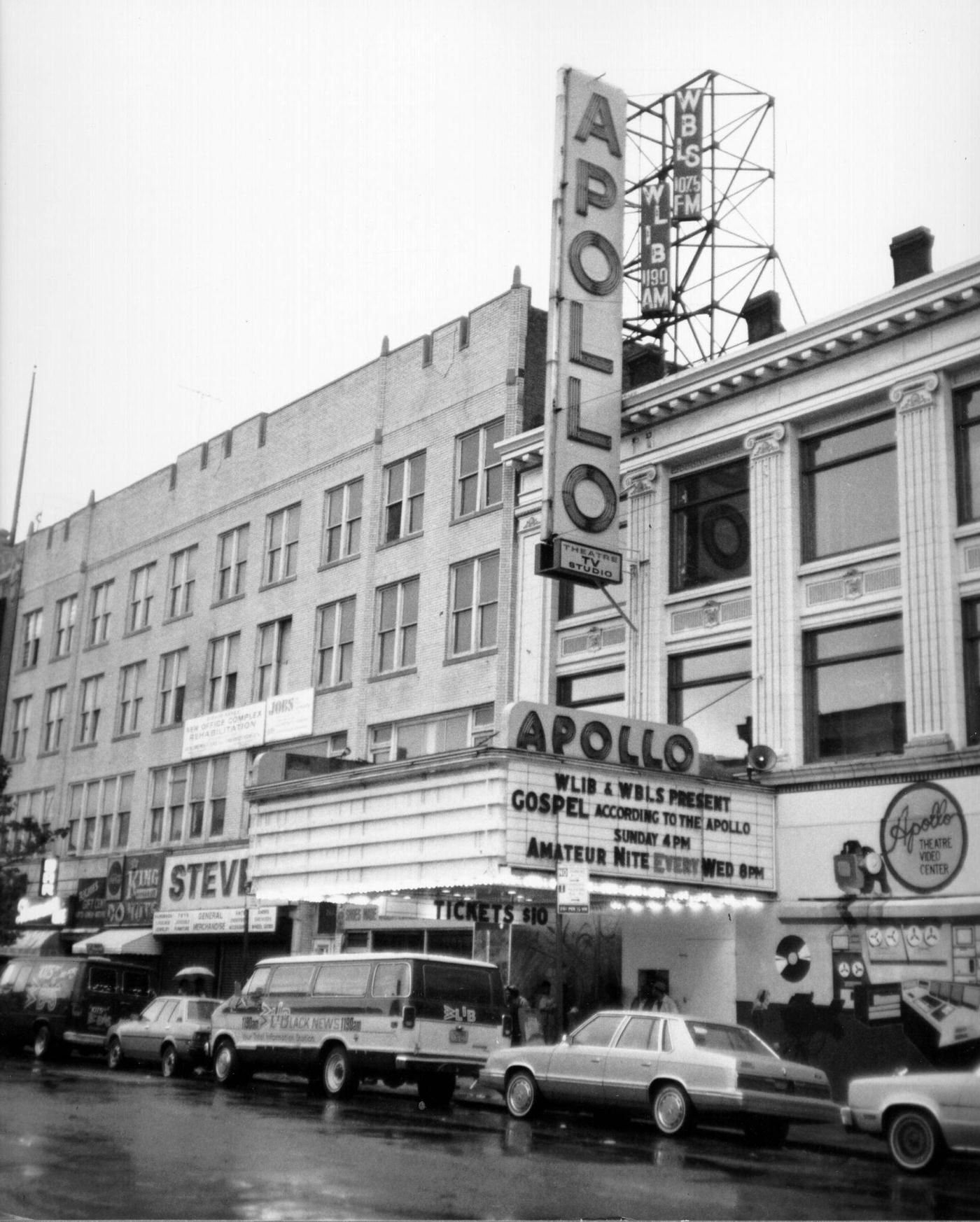 The Apollo Theater In Harlem, Manhattan, Circa 1975