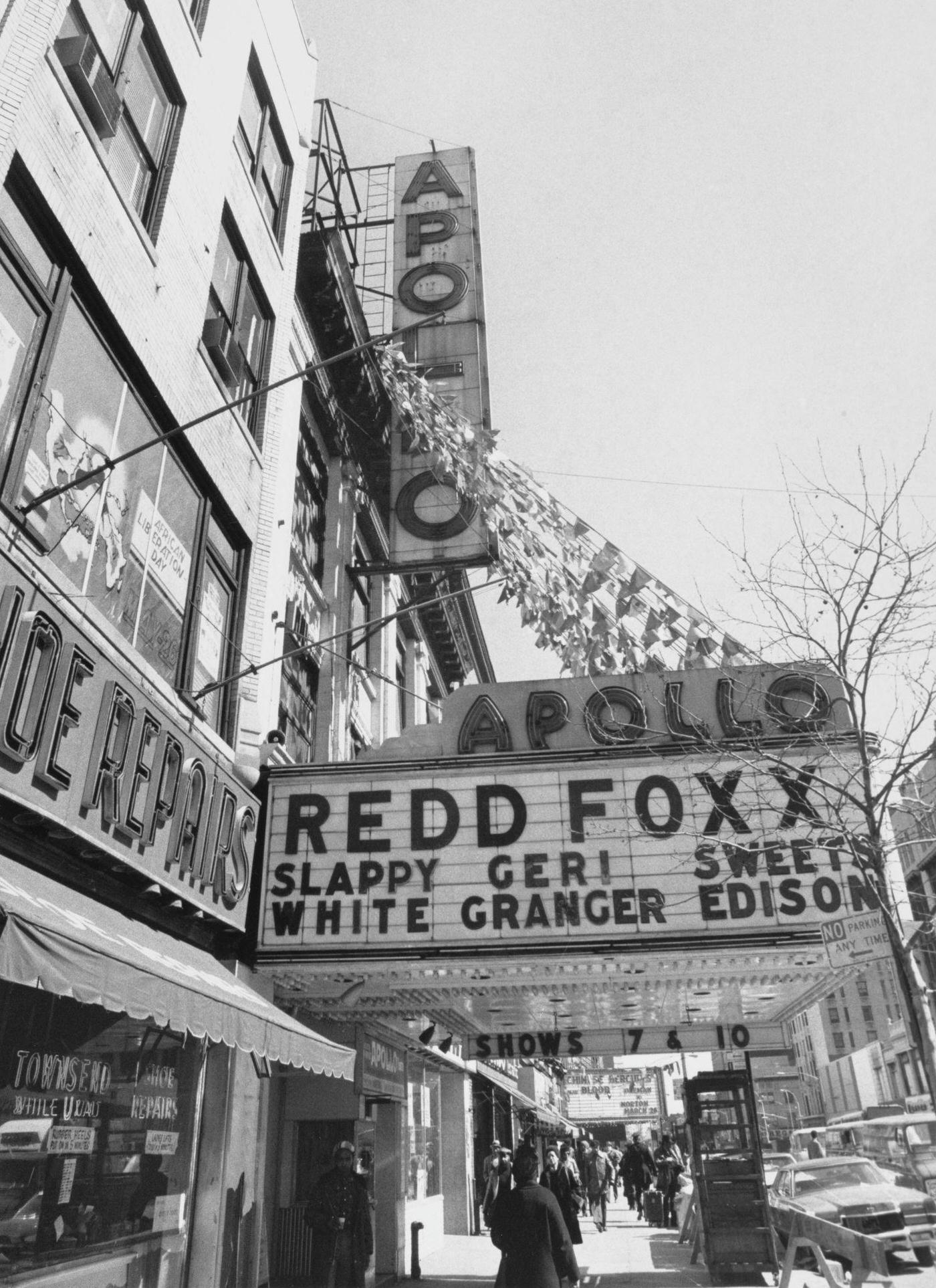 Apollo Theater In Harlem, Manhattan, 1974