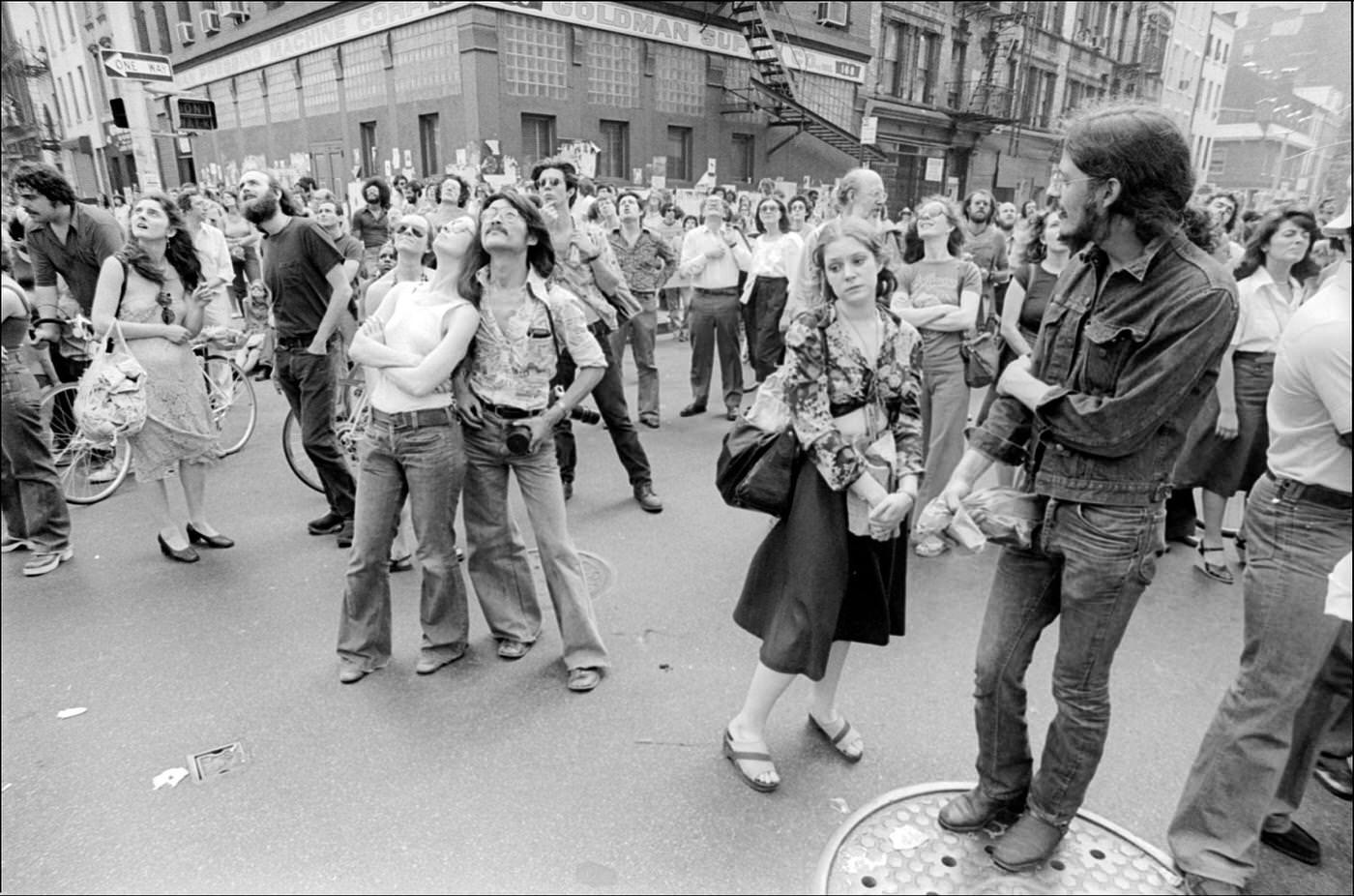 Soho Watchers, Crowd Of Onlookers In A Soho Intersection, Manhattan, 1970S