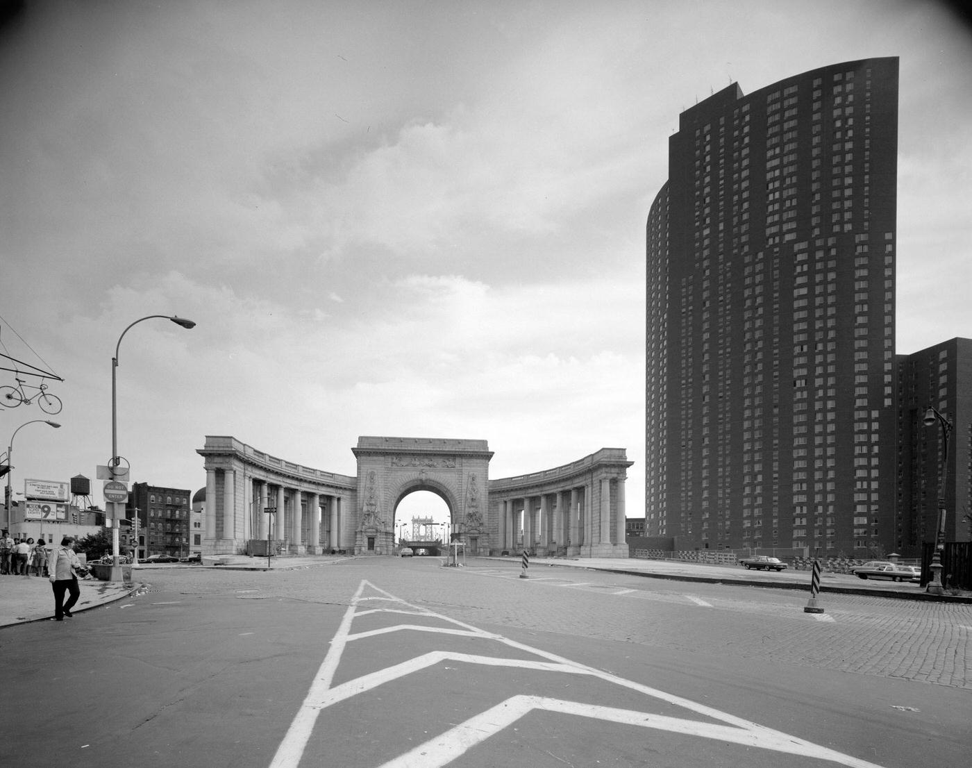 Manhattan Bridge Arch And Colonnade And Confucius Plaza, Manhattan, 1979