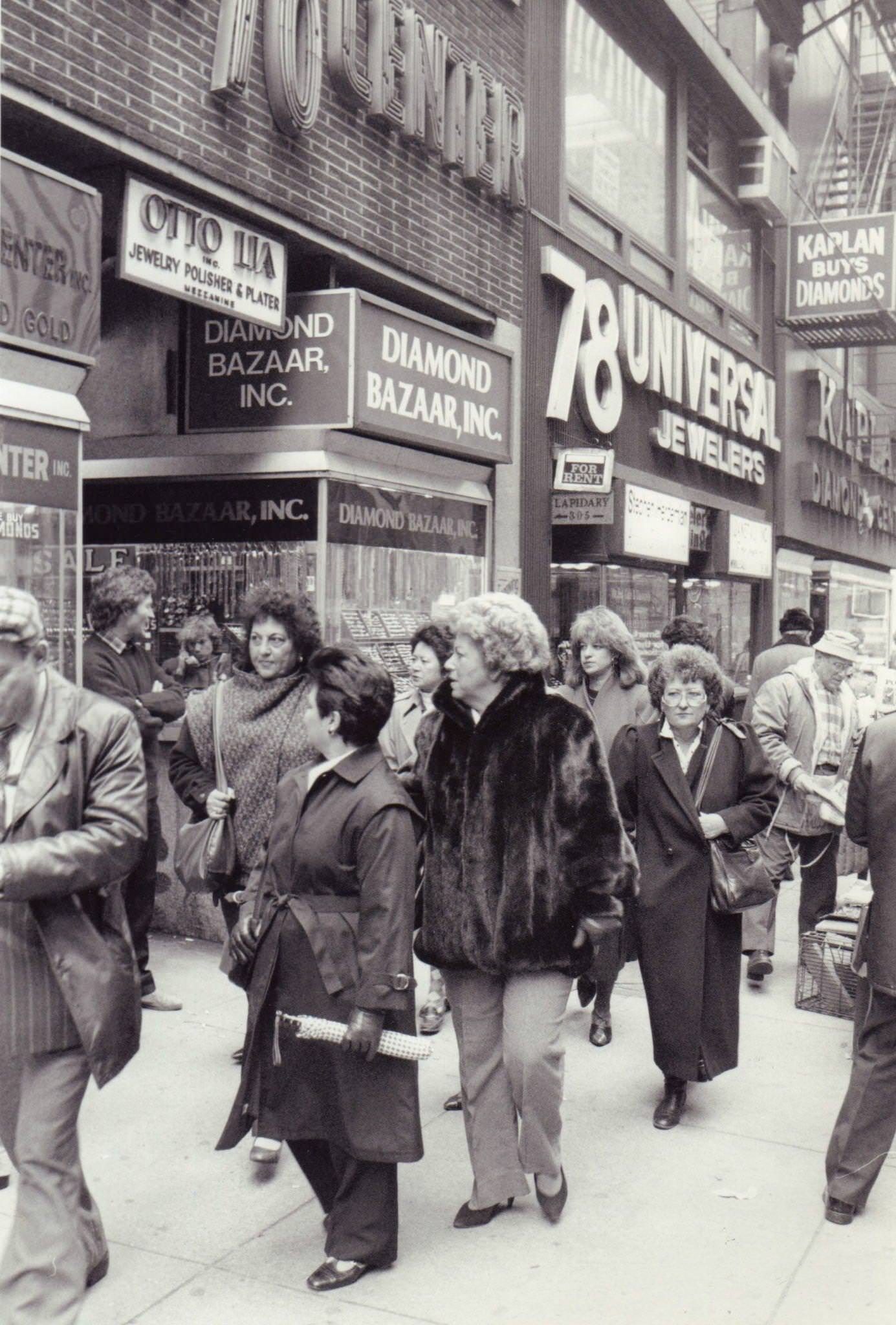 Shoppers In The Diamond District, Manhattan, 1986