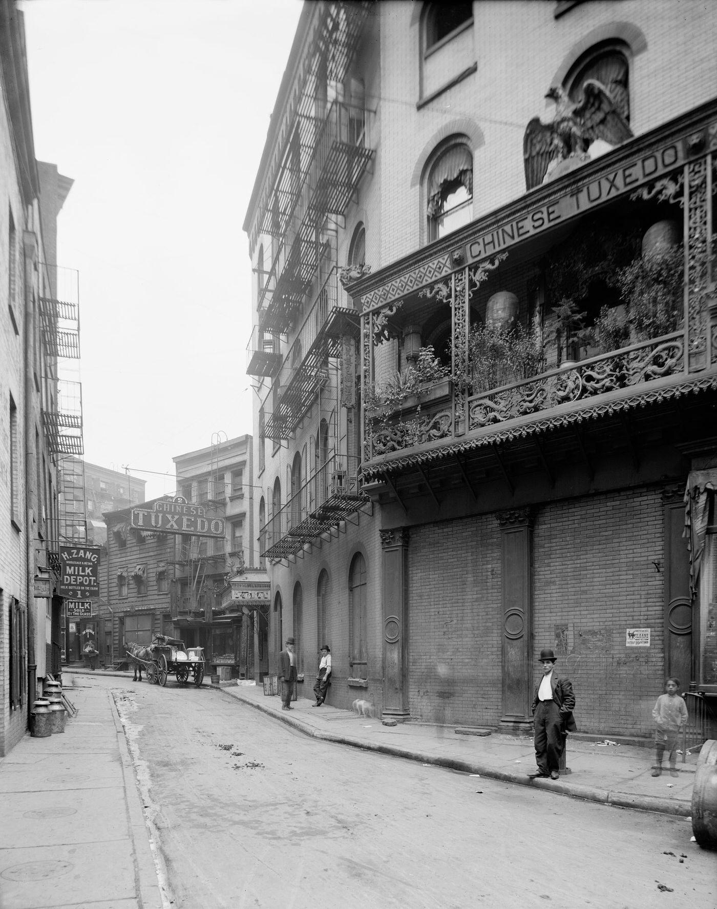 Street Scene, Doyers Street, Chinatown, Manhattan, Circa 1905