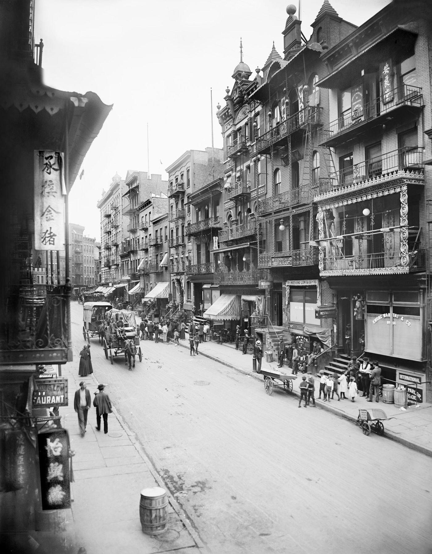 Mott Street, Chinatown, Manhattan, 1900